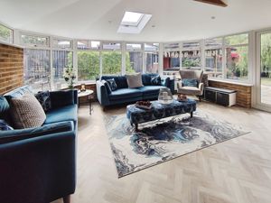 Photo 21- click for photo gallery